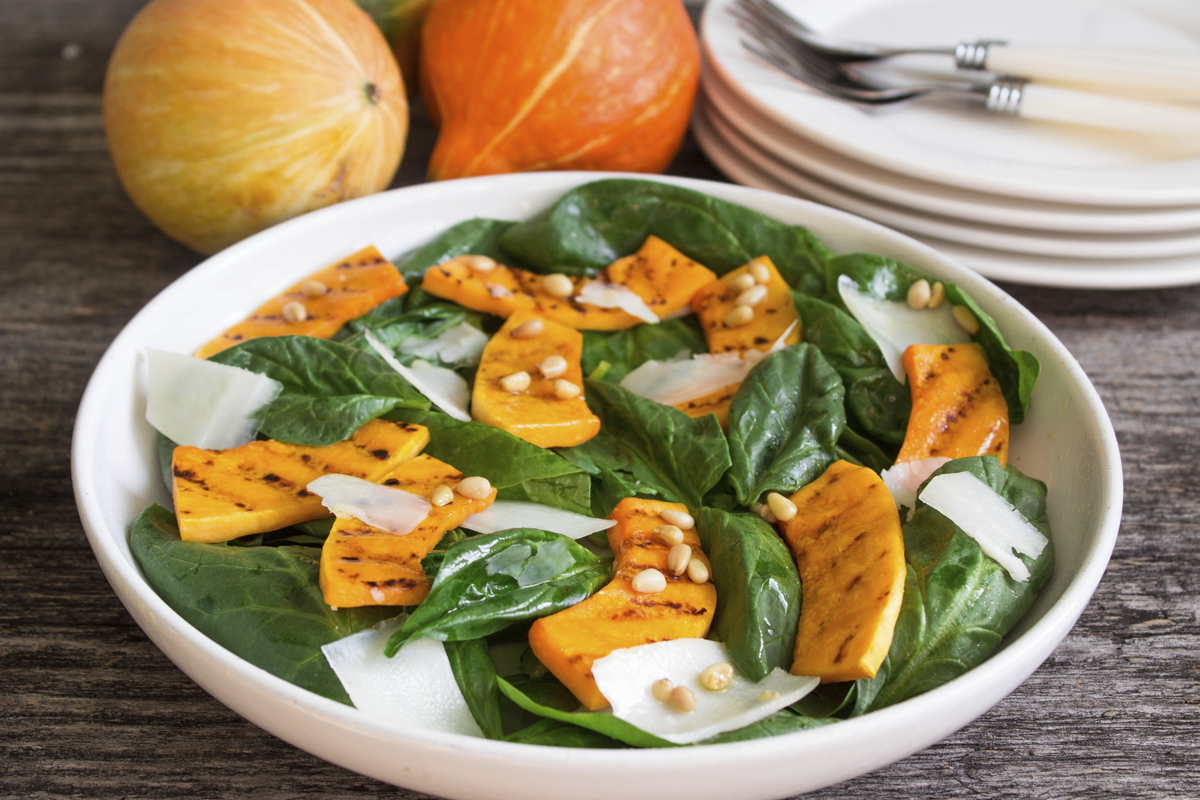 Ensalada de espinacas y calabaza al grill