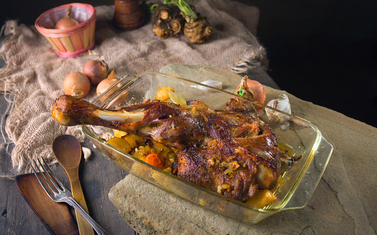 Lechazo asado con patatas