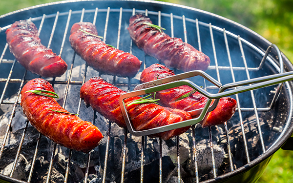 Cómo hacer Salchichas a la parrilla con romero y especias | Recetas DIA