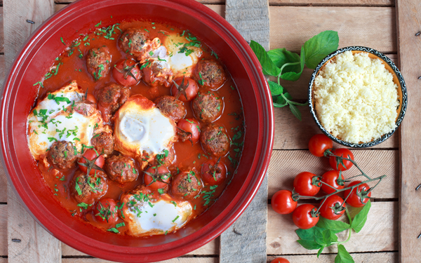 tajine de kefta y huevo