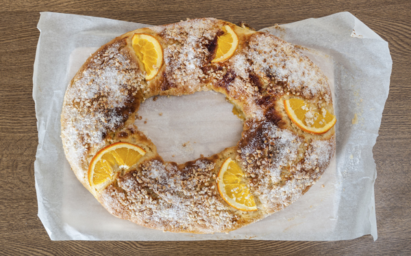 Roscón de Reyes con naranja