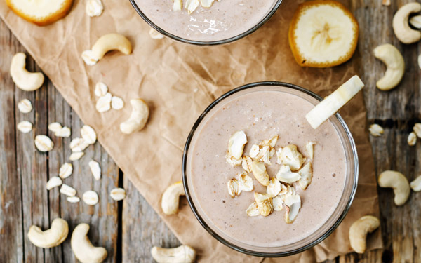 batido de platano con anacardos