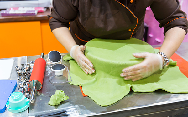 como trabajar el fondant