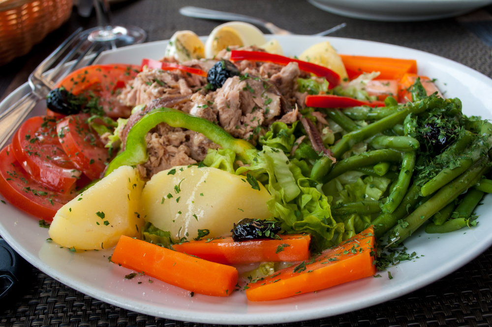 Ensalada con huevos y verduras