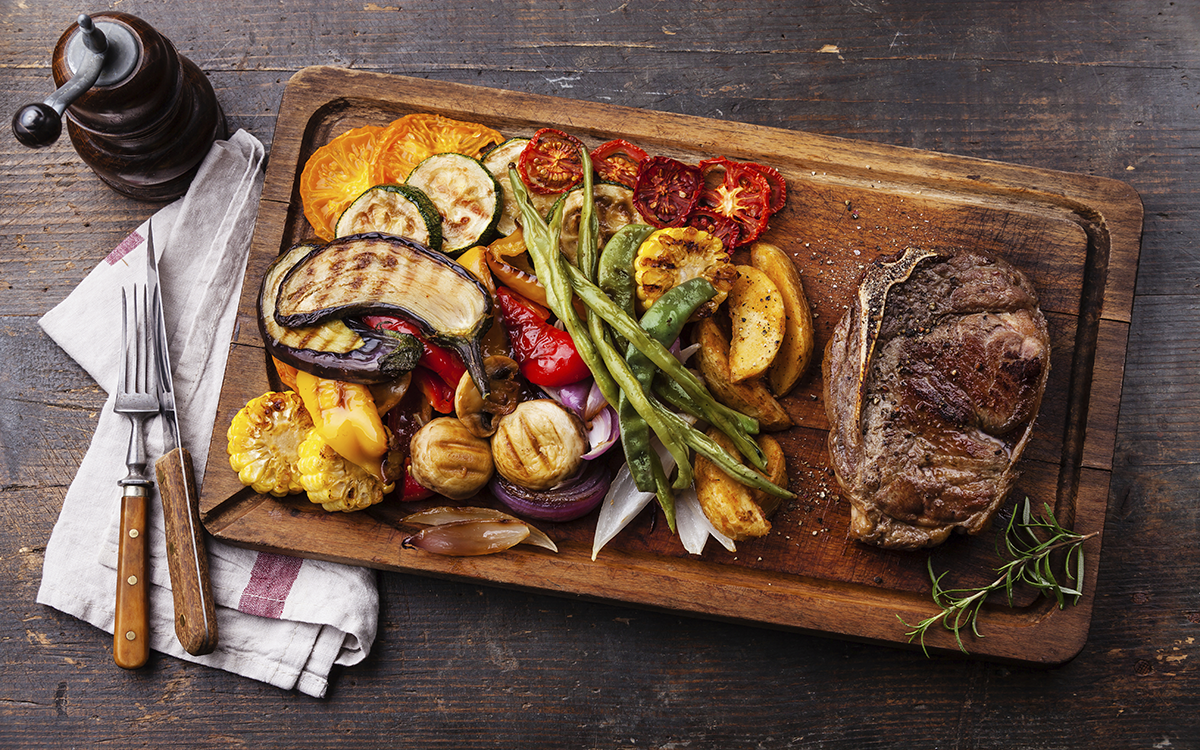 Chuleta T bone con verduritas al grill