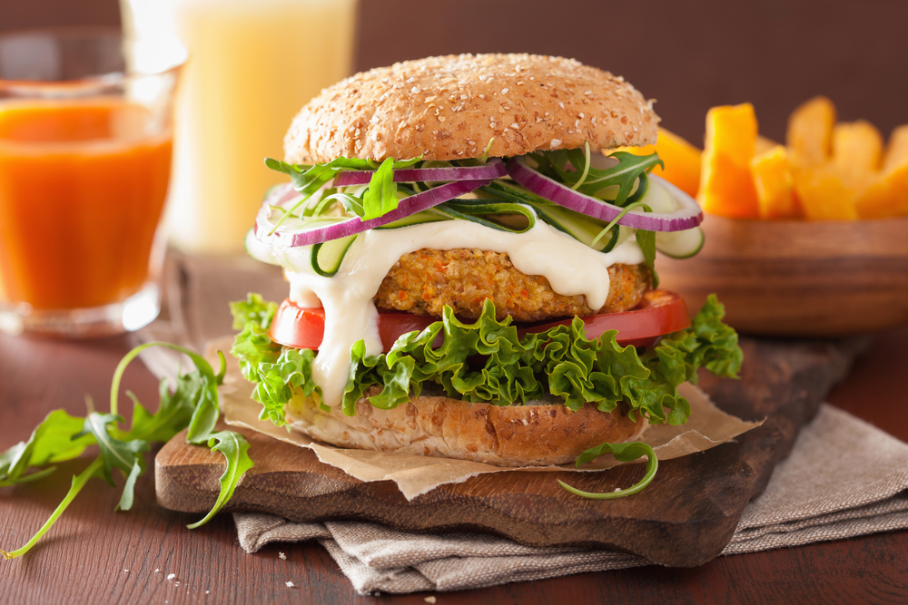 Hamburguesa de pollo casera con avena