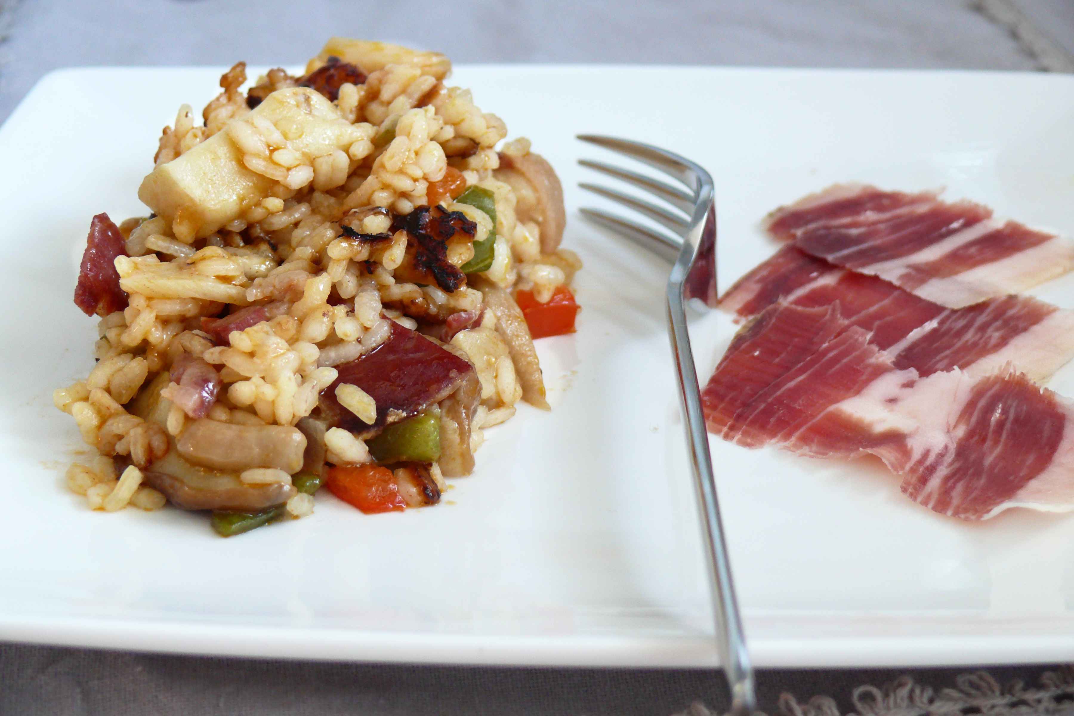 Arroz con boletus y jamón ibérico