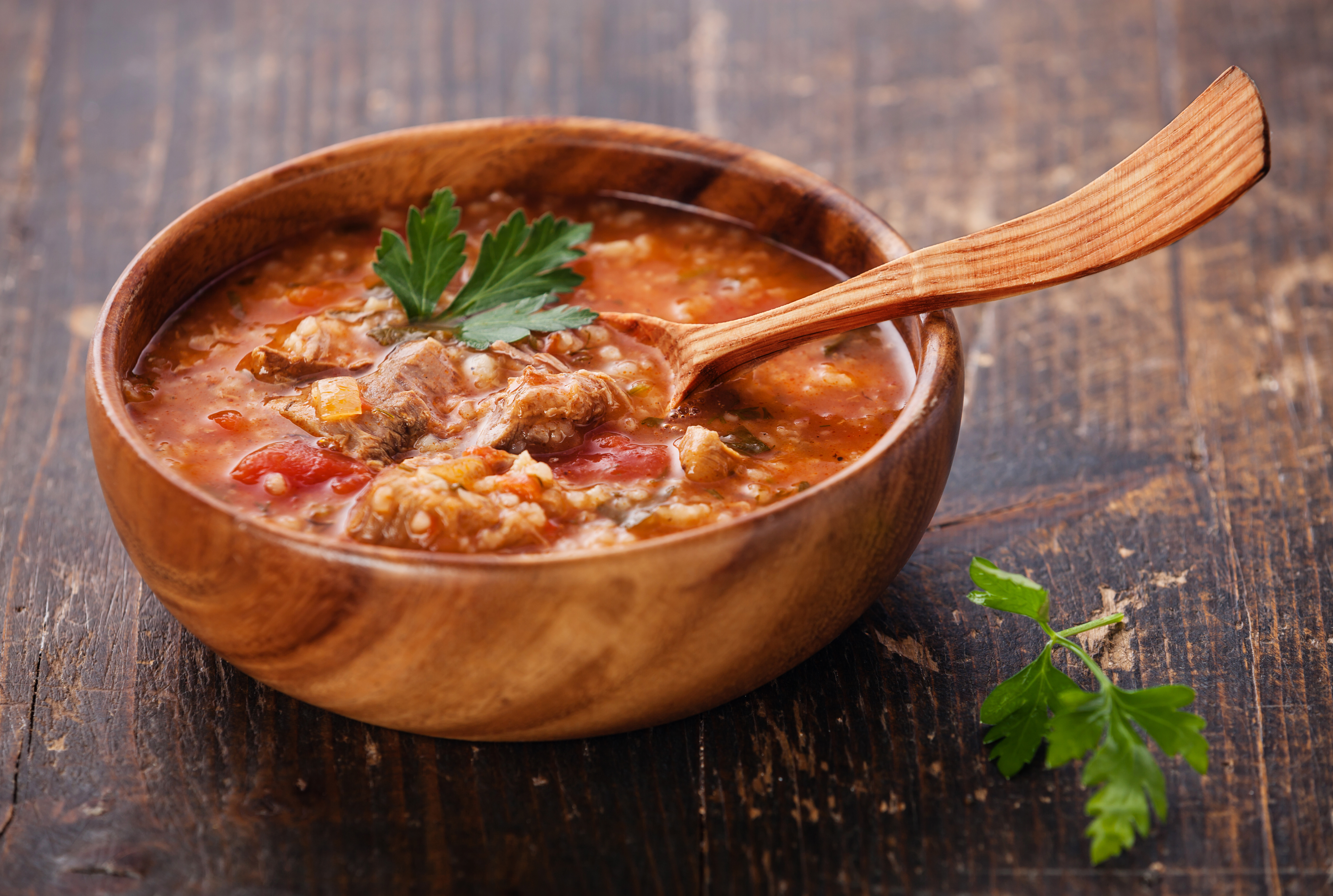 Arroz con costilla y pimiento rojo