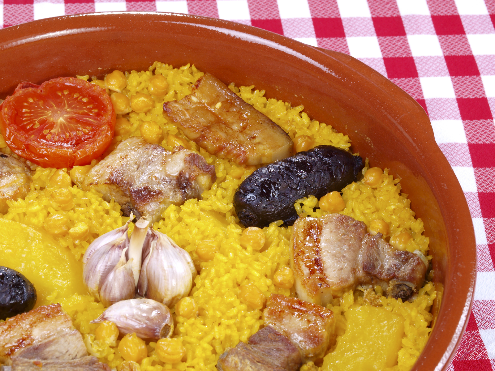 Arroz al horno con garbanzos