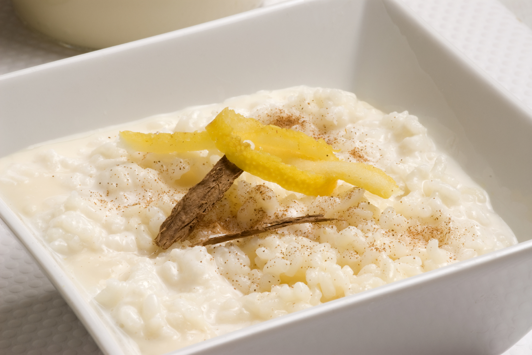 Arroz con leche cremoso al punto