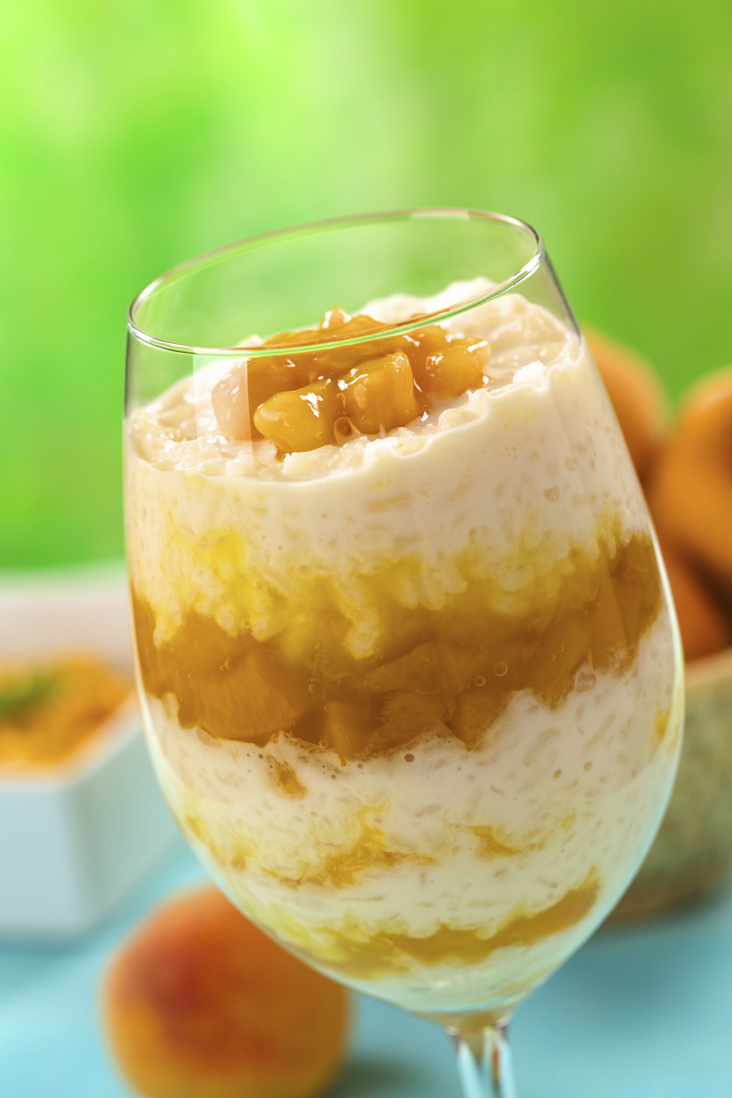 Arroz con leche y frutas