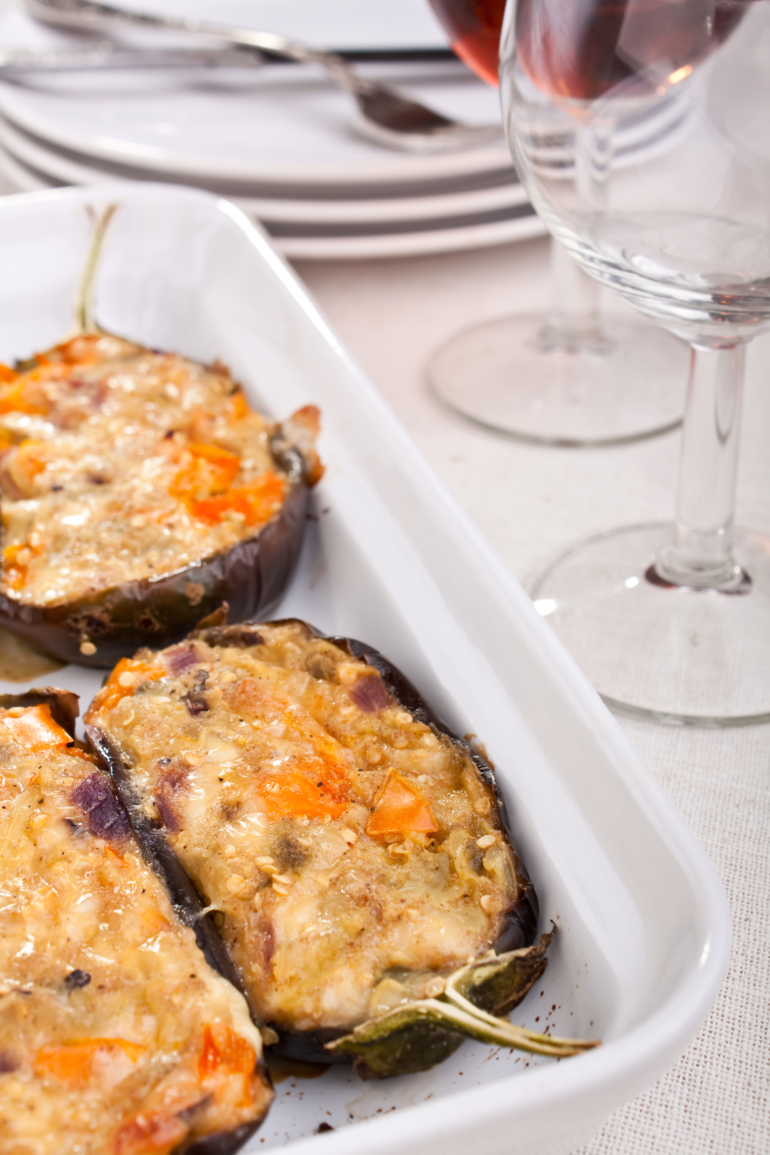 Berenjenas rellenas con calabaza, gambas y arroz integral