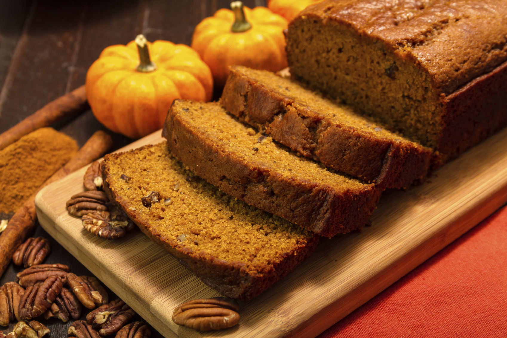 Bizcocho de calabaza y nueces pecanas