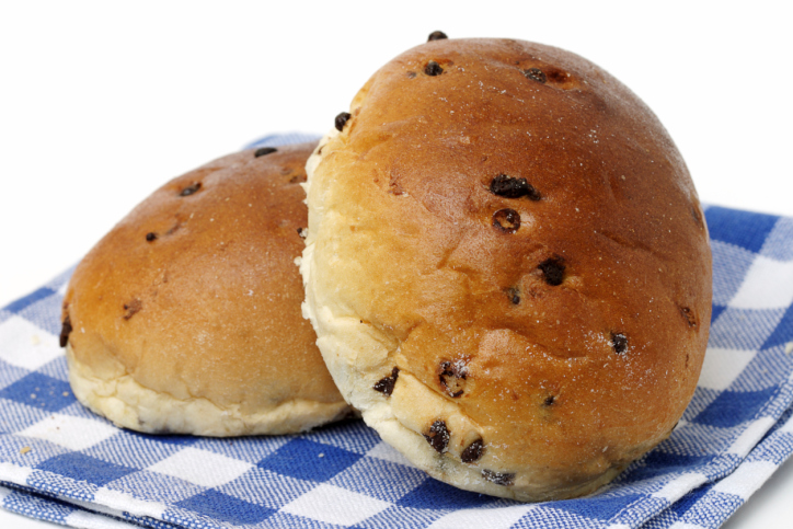 Bollitos con trocitos de chocolate rellenos de mermelada