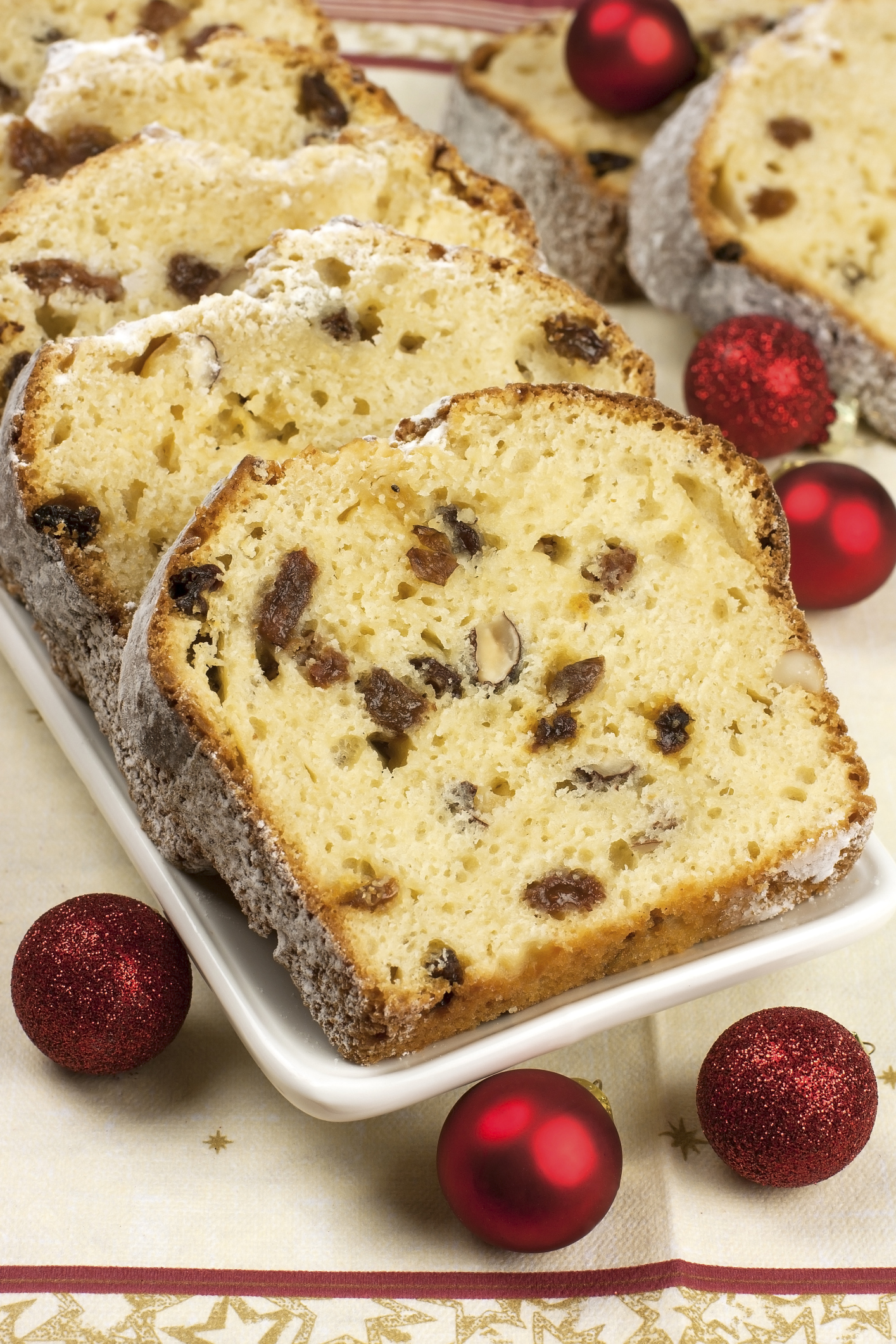 Budín de navidad relleno