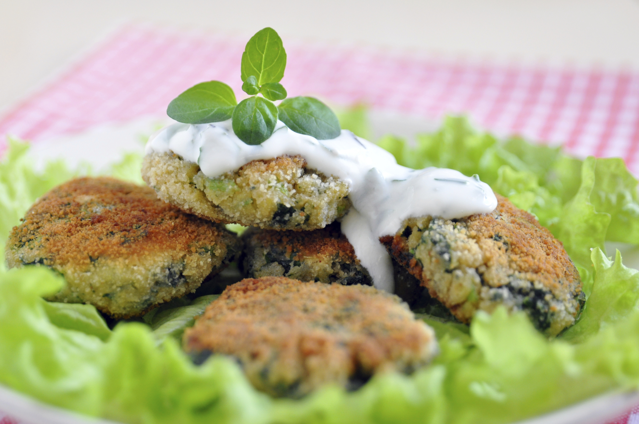 Pastelitos de verduras y queso crema