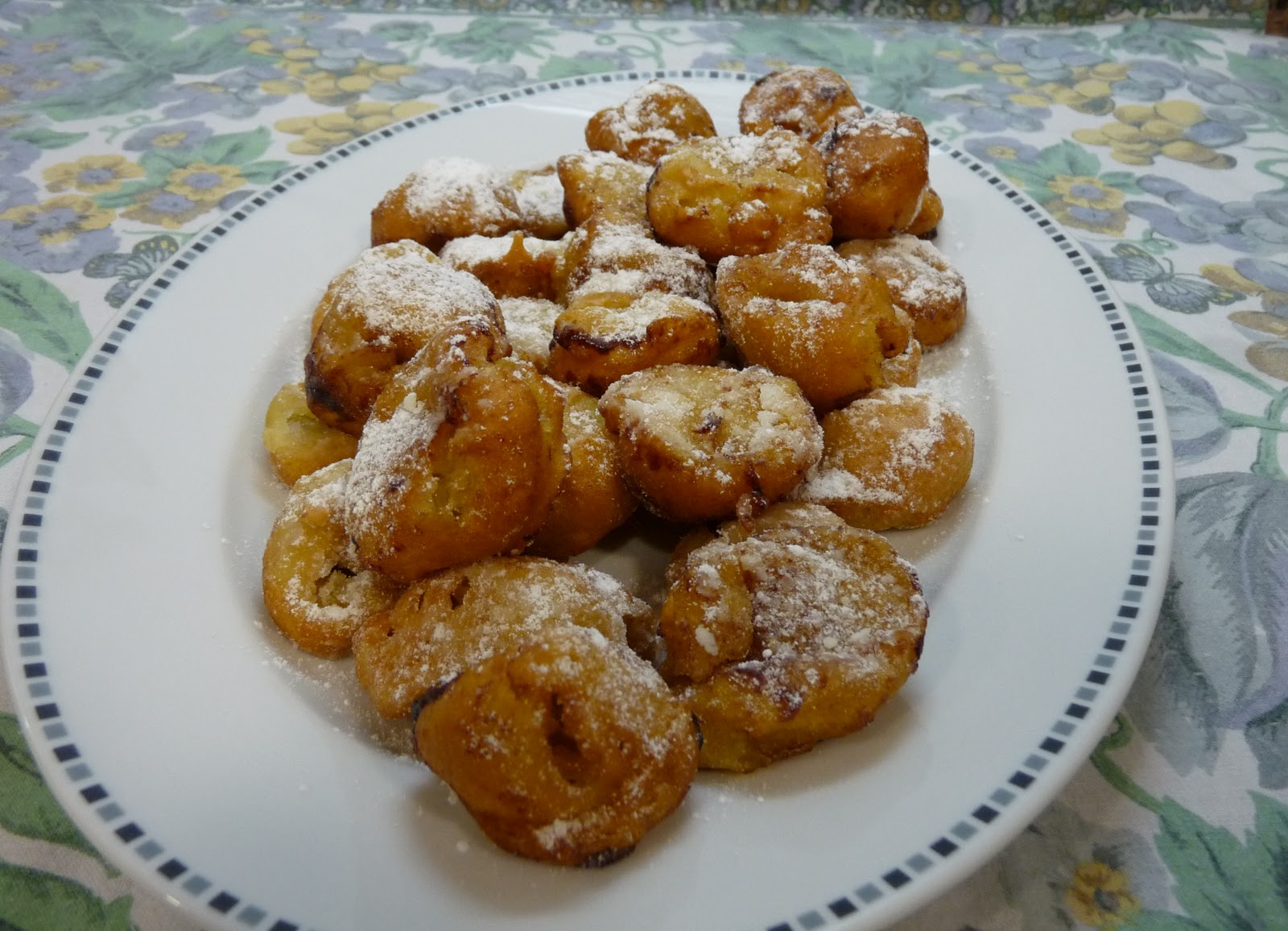 BUÑUELOS DE PLATANO