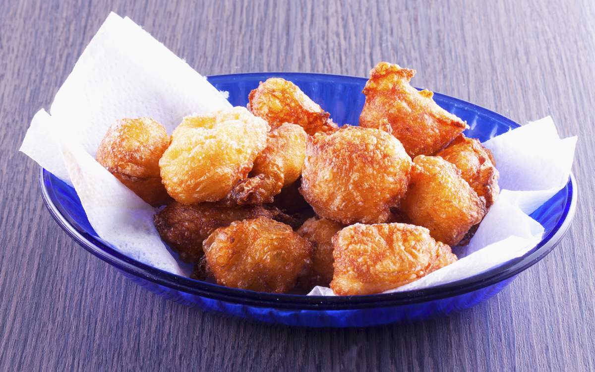 Buñuelos rellenos de crema