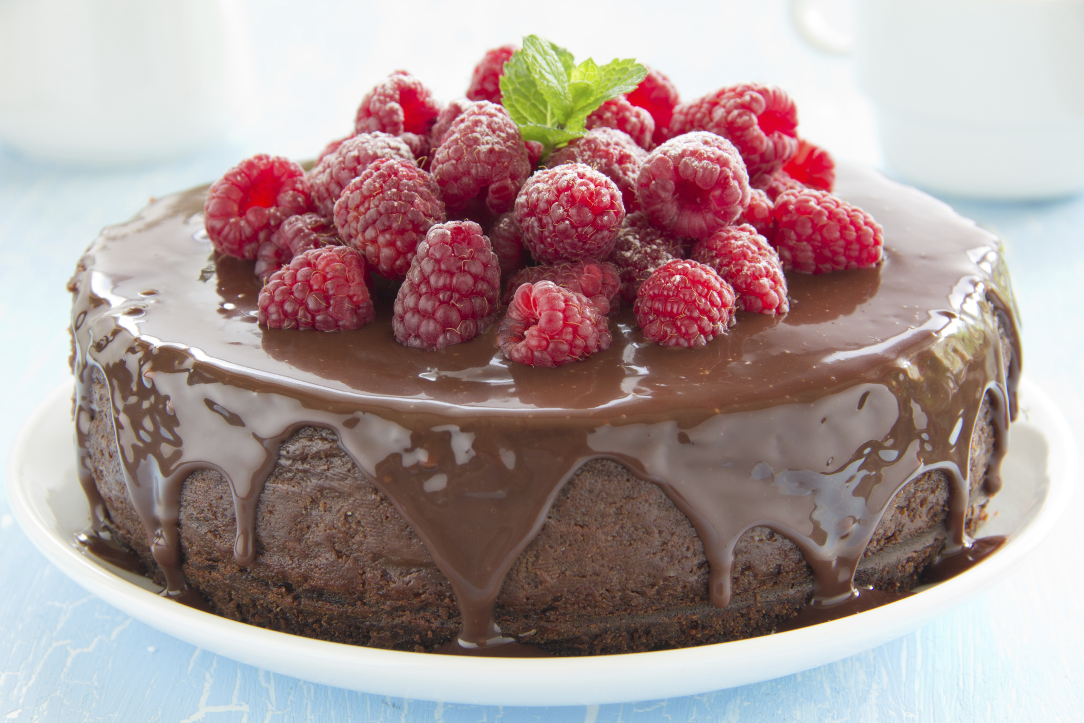 Tarta de chocolate con frutos rojos