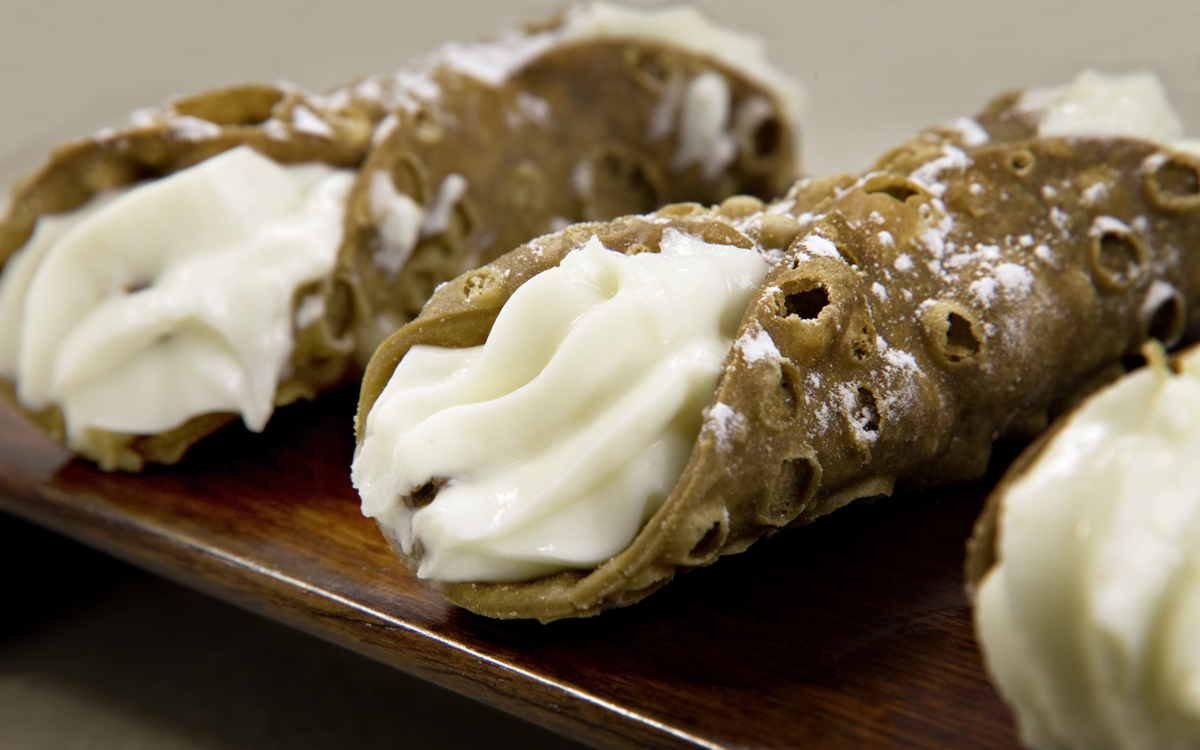 Cannoli con mascarpone