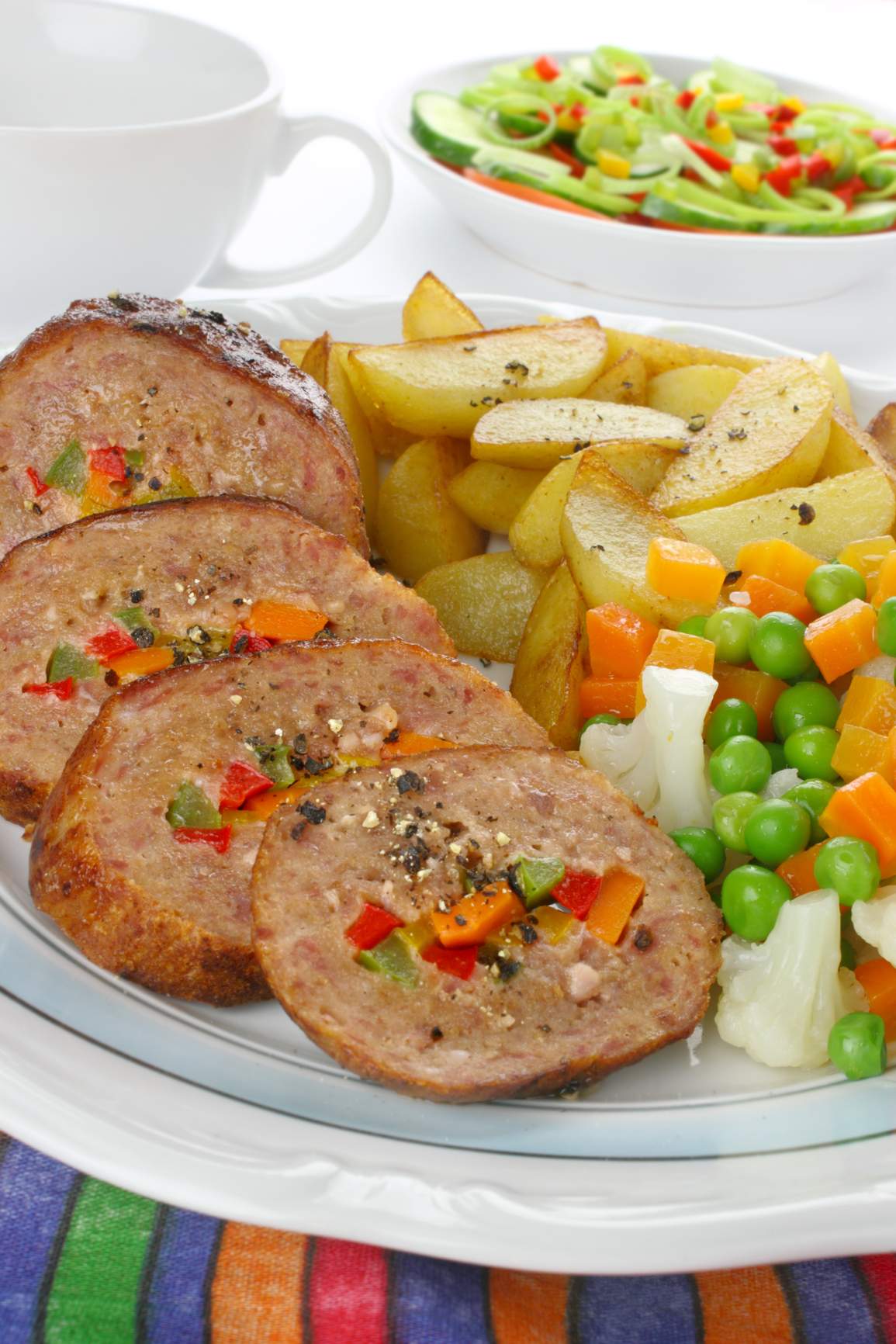 Carne picada rellena con verduras