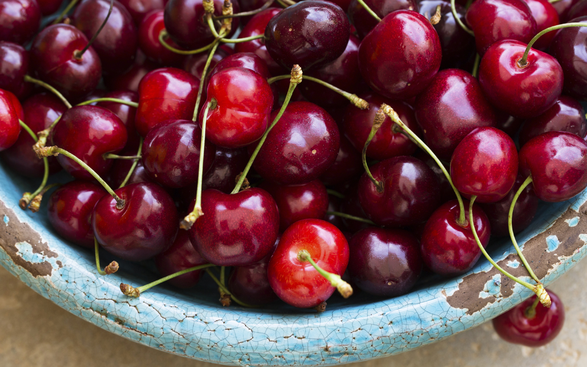 Picotas y cerezas... encuentra las 7 diferencias Picotas y cerezas... encuentra las 7 diferencias