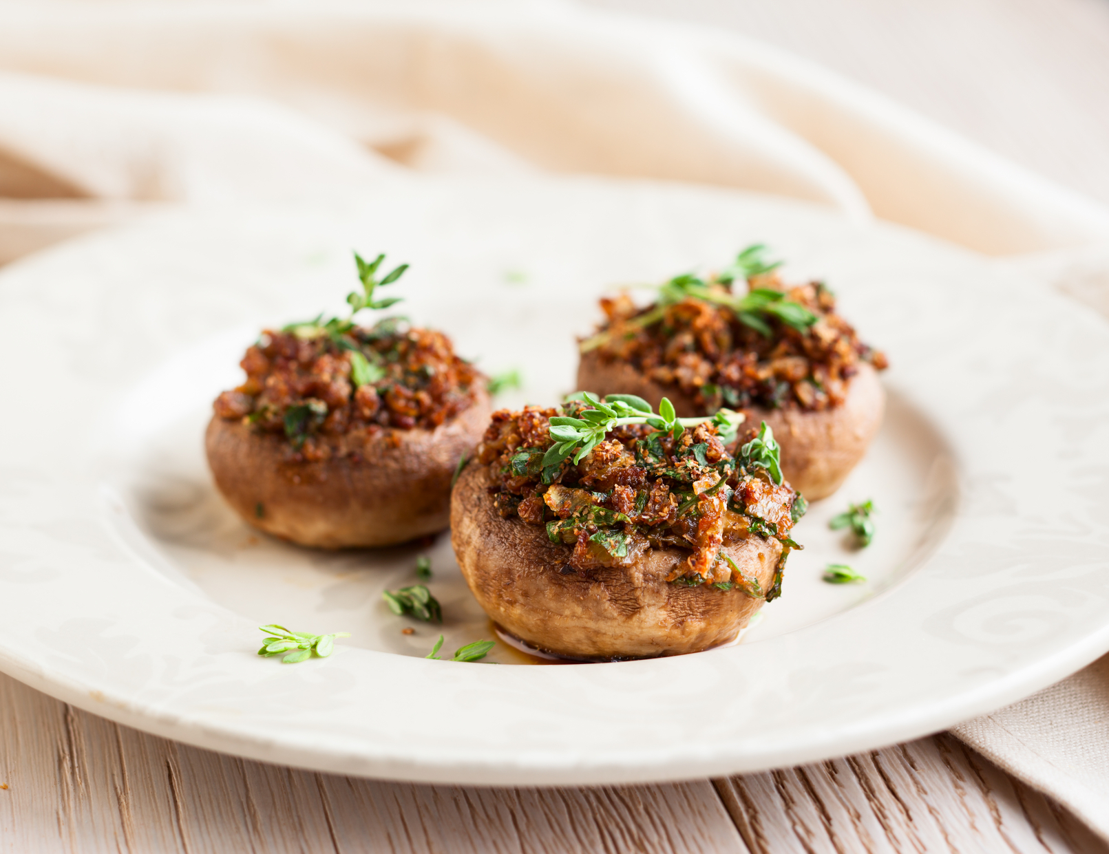 Champiñones rellenos para entrantes