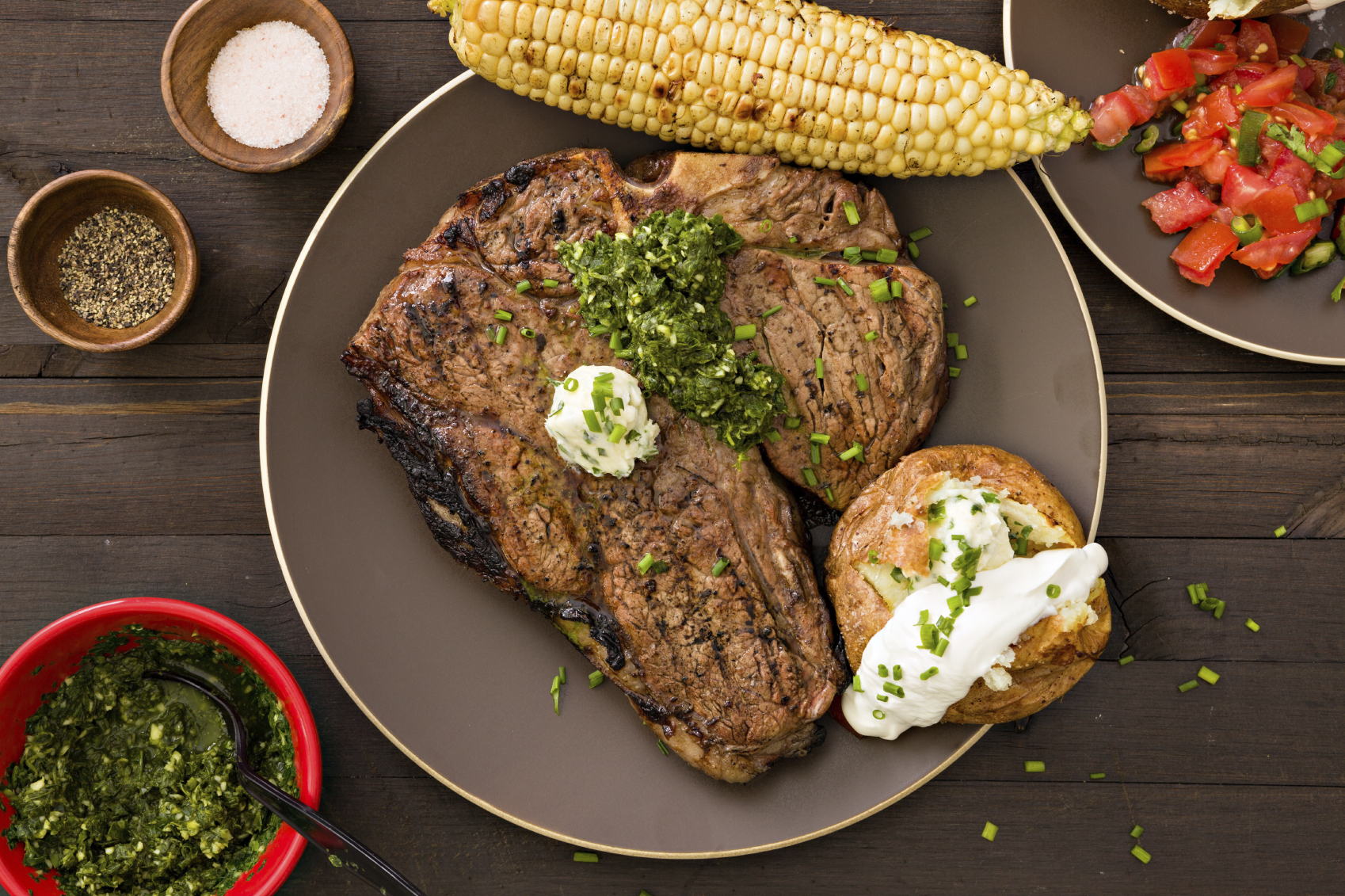 Chuletón con salsa chimichurri