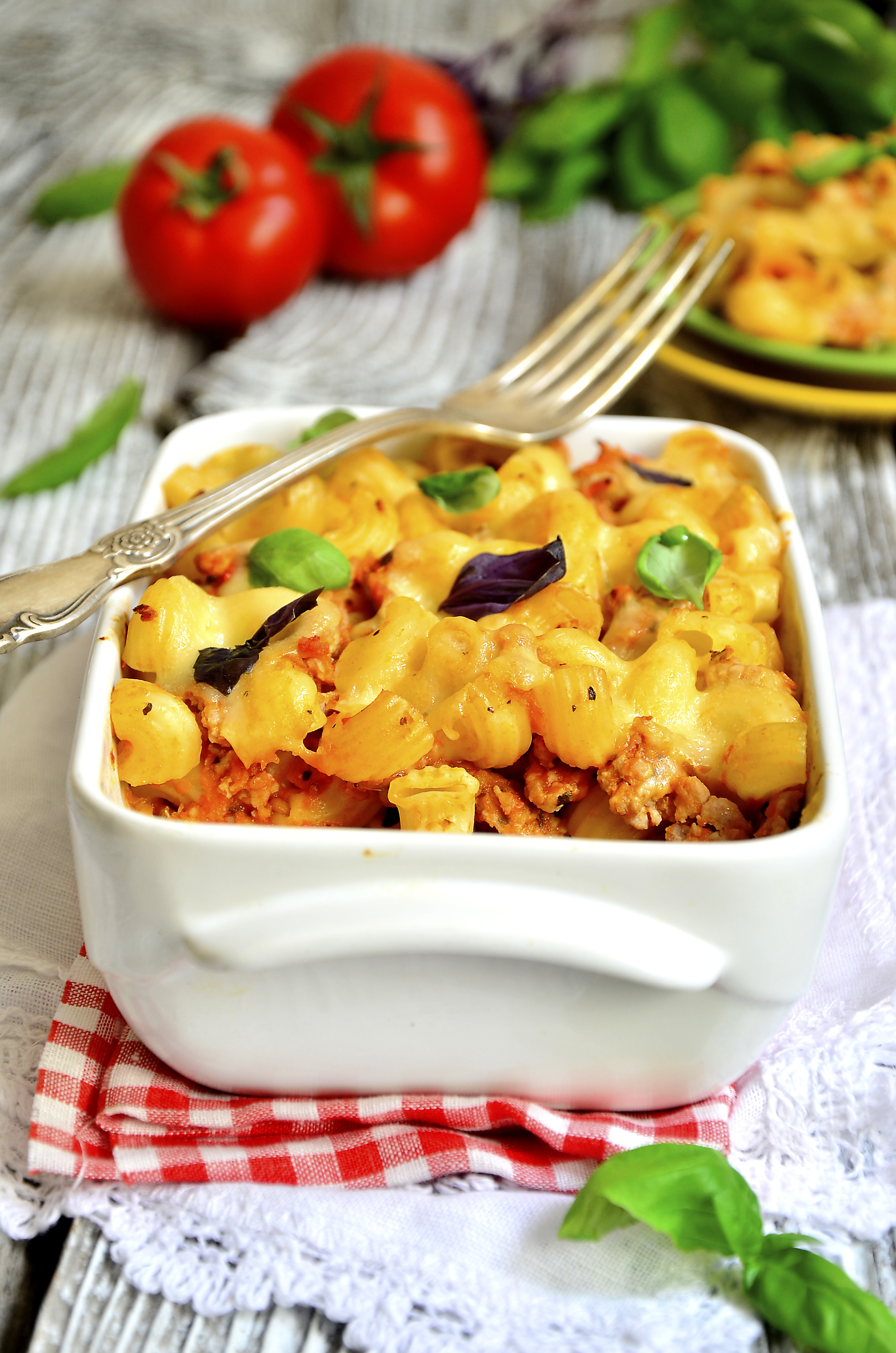 Coditos al horno con salsa boloñesa