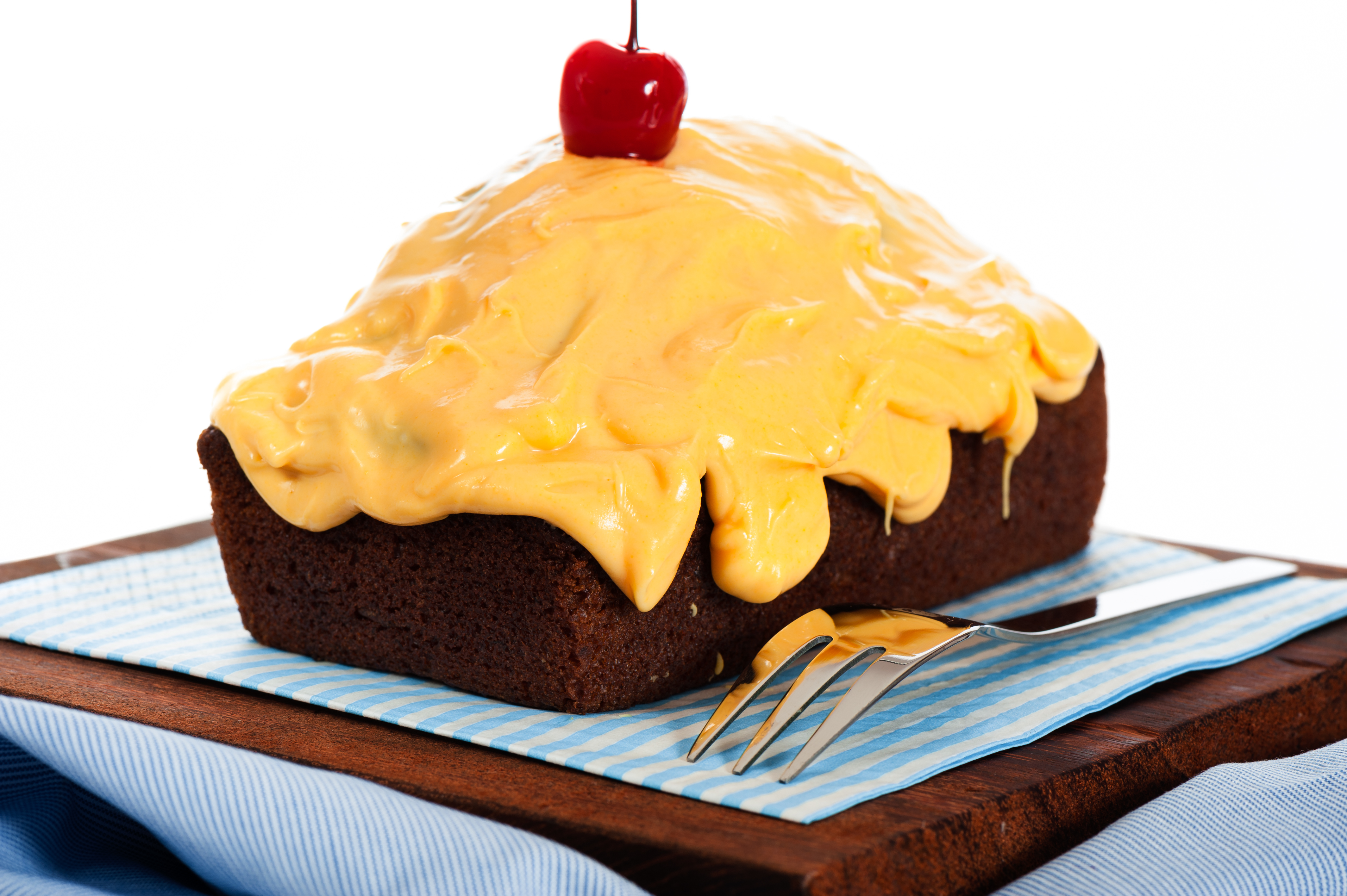 Bizcocho de chocolate y crema de limón