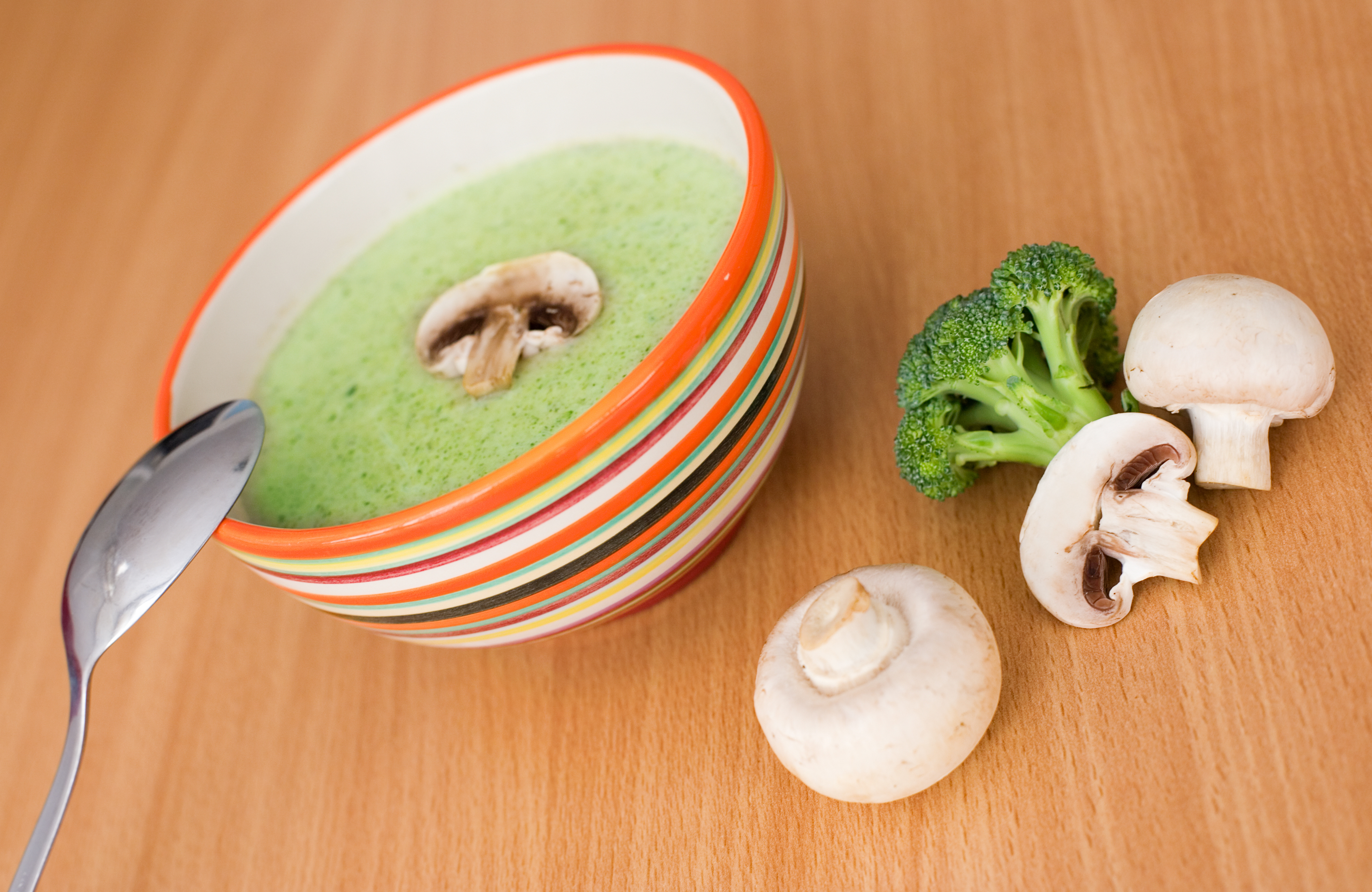 Crema de brócoli con champiñones