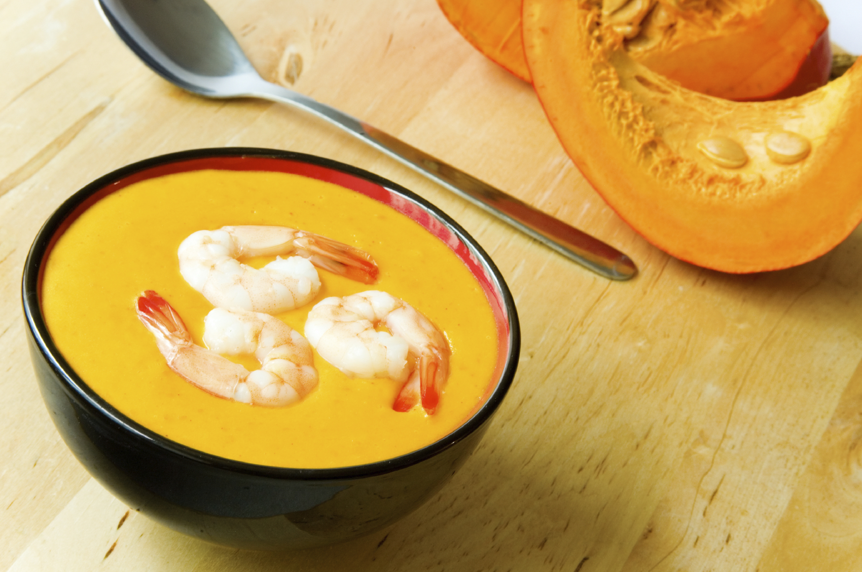 Crema de calabaza con langostinos