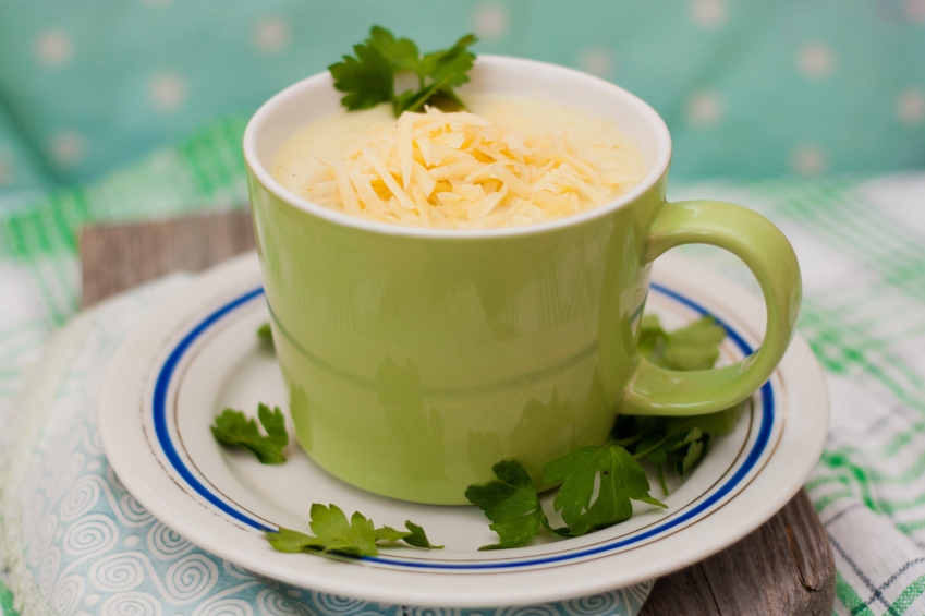 Crema de apio con queso Edam