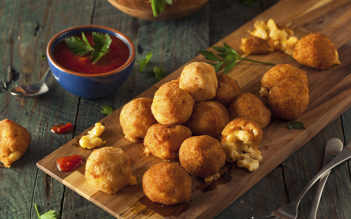 Croquetas de macarrones con queso