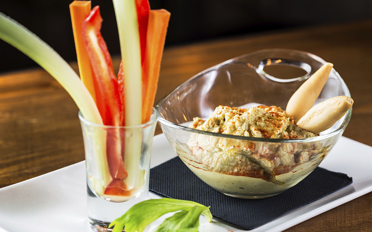 Crudités con hummus