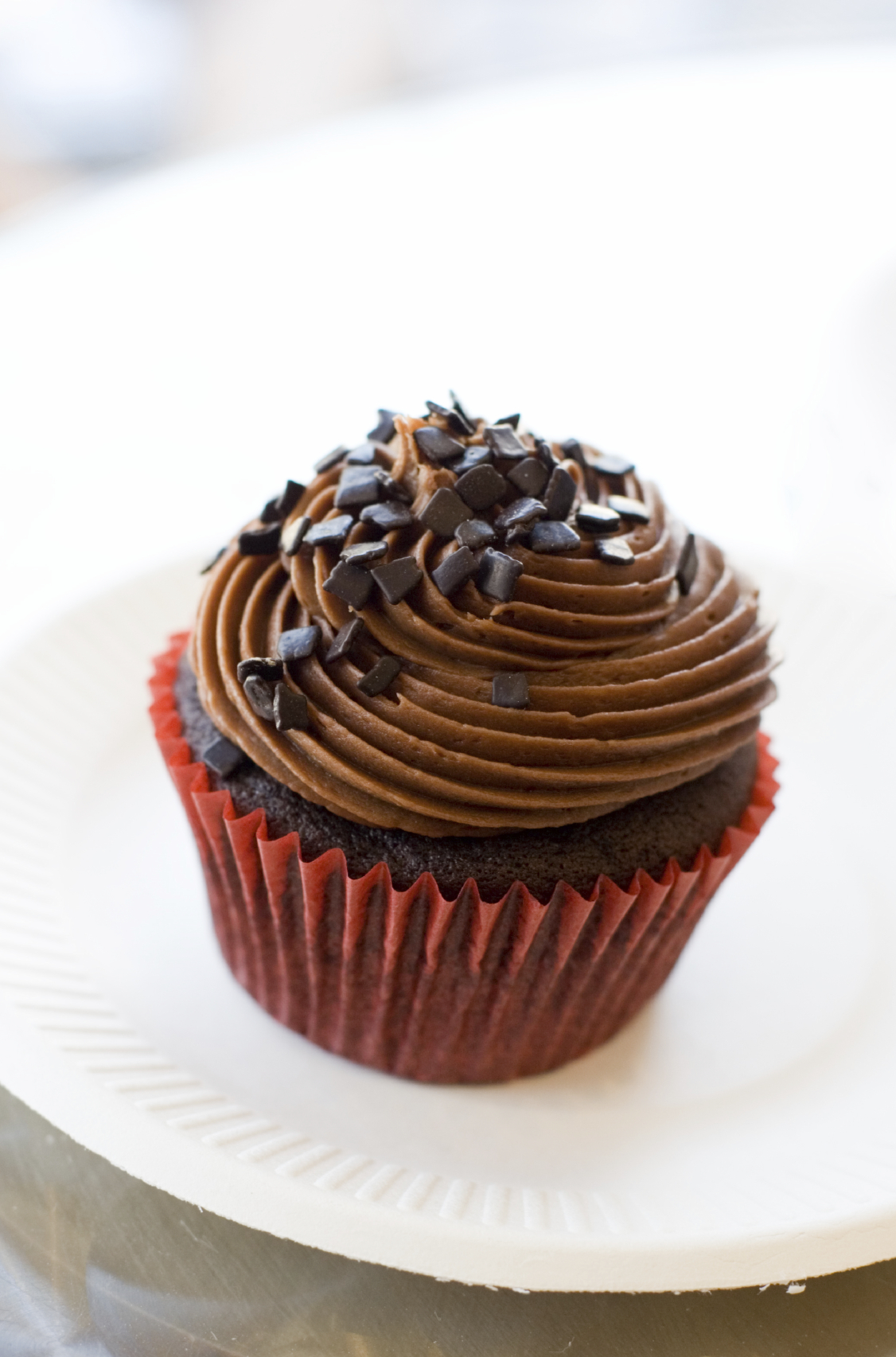 Cupcakes de chocolate con crema de chocolate y mantequilla