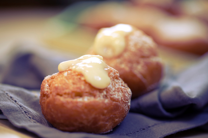 Delicias rellenas (masa bomba)