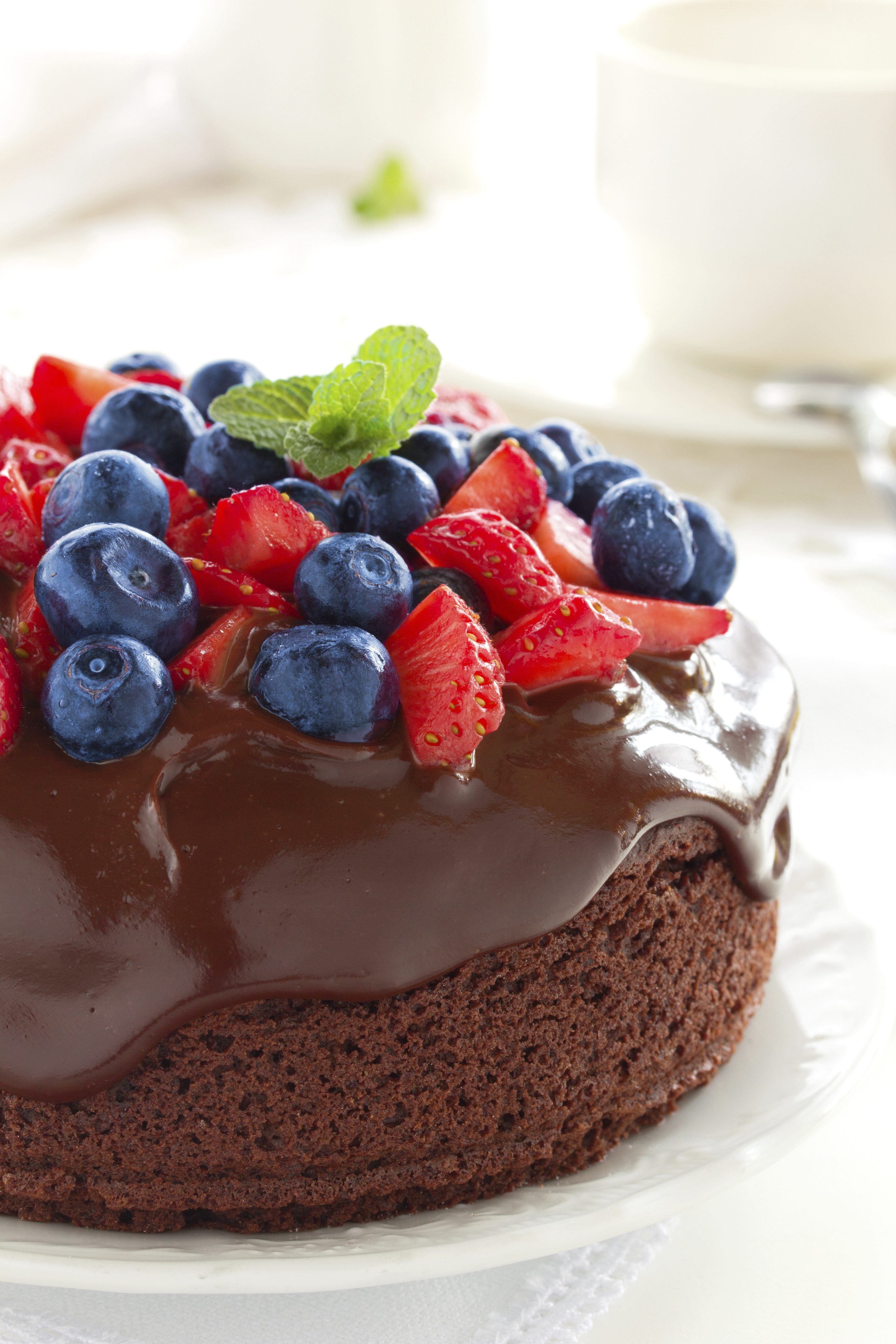 Devils'food cake con frutillas