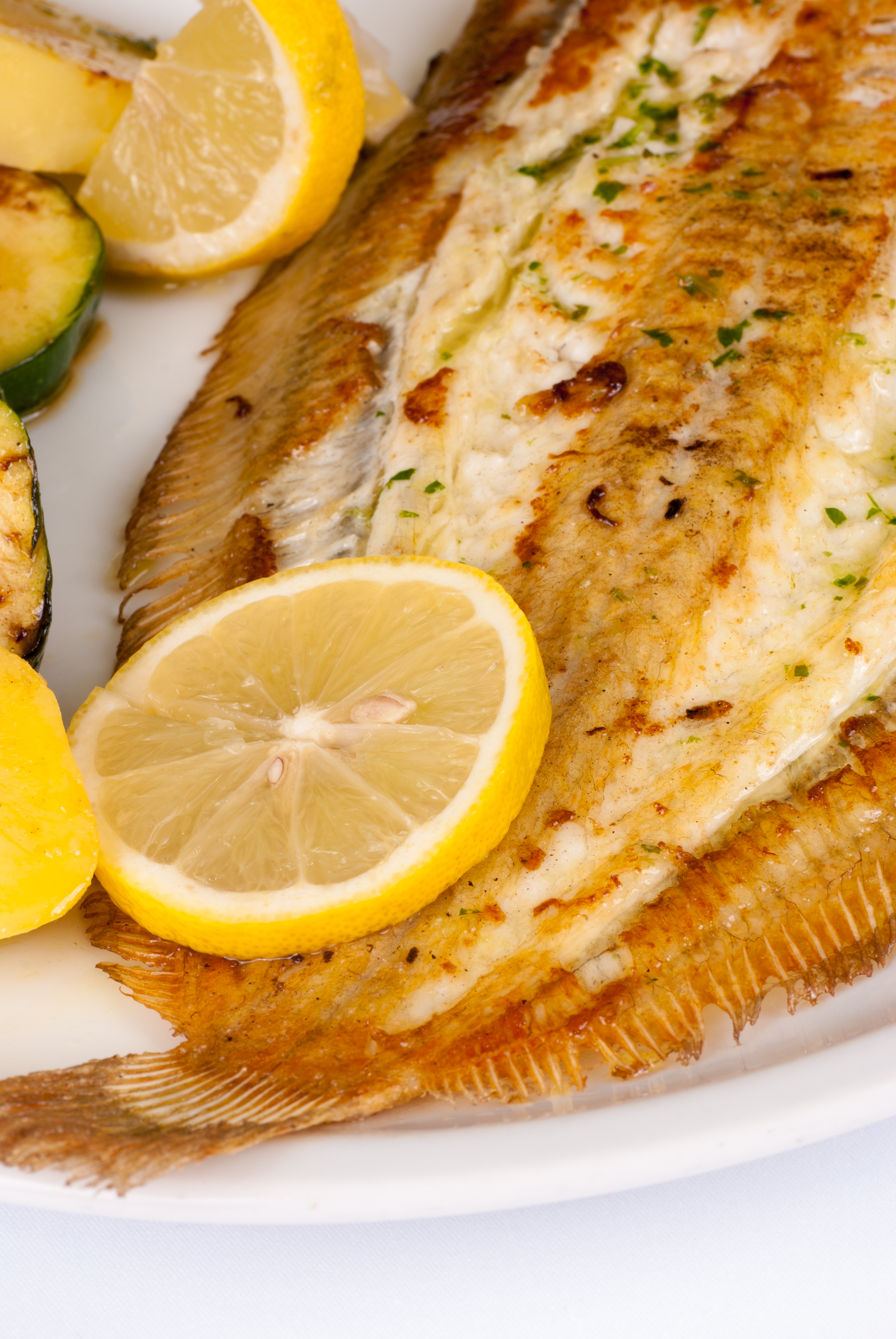 Dorada a la plancha con machado de hierbas