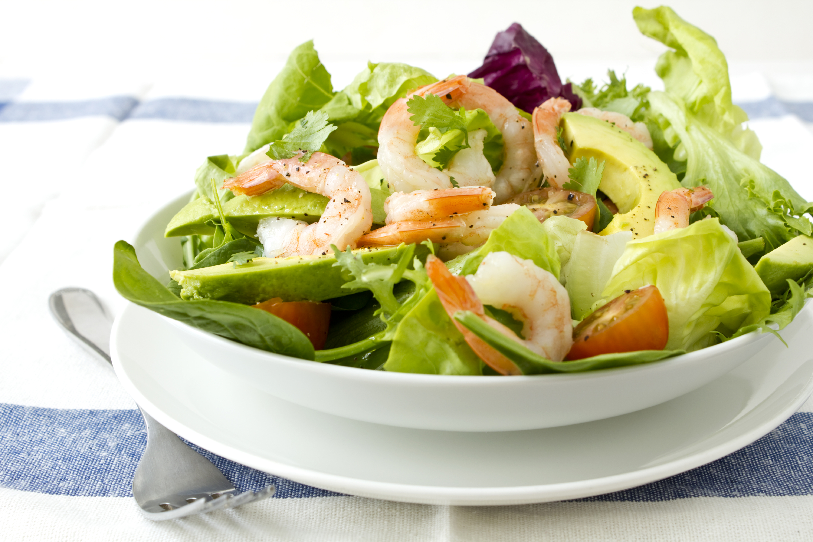 Ensalada de aguacate y gambas