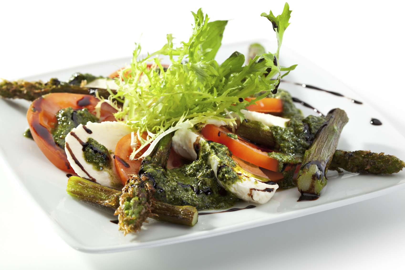 Ensalada  capresse con espárragos