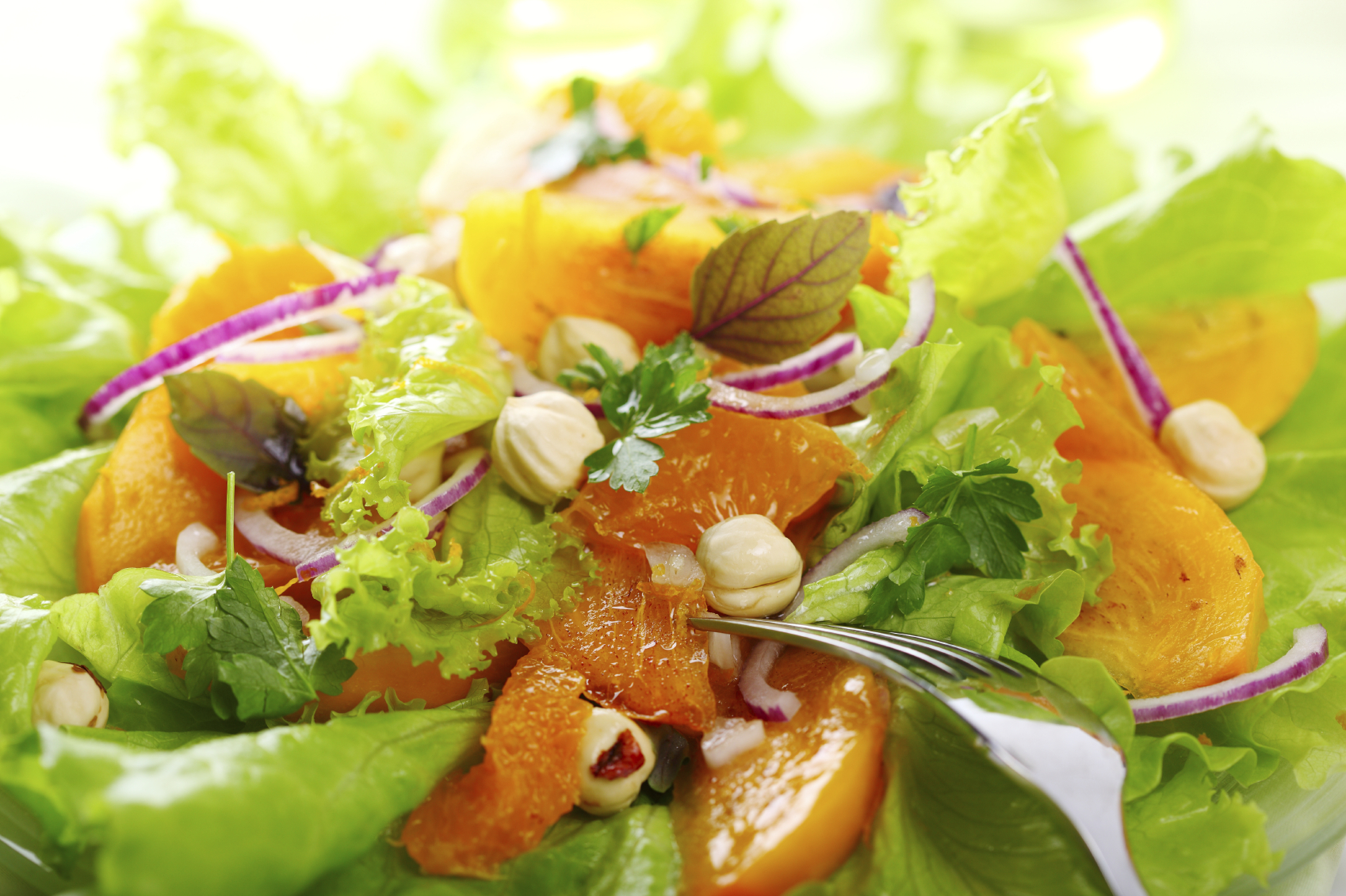 Ensalada de kaki persimon y bacalao