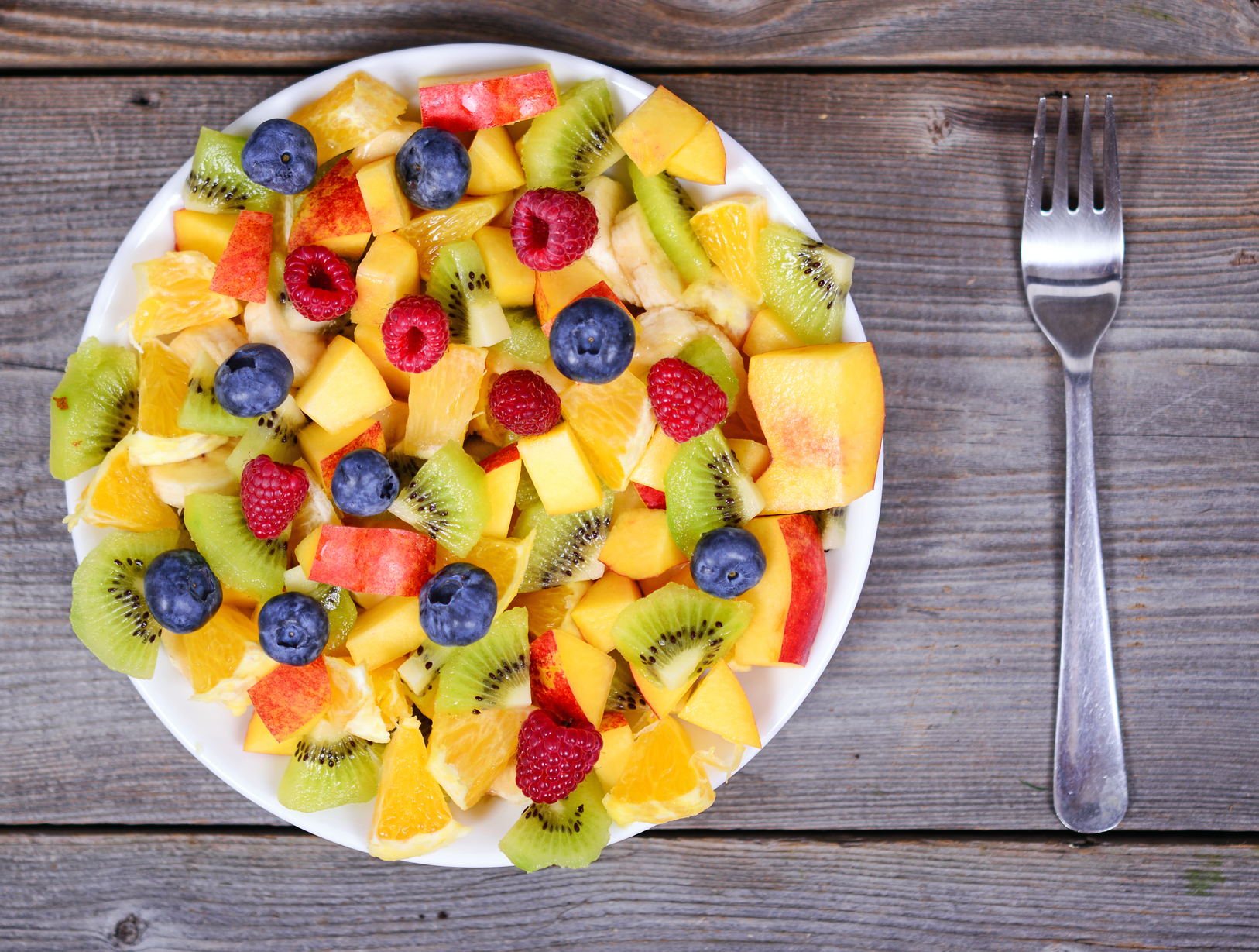 Ensalada de naranja, kiwi y fresas