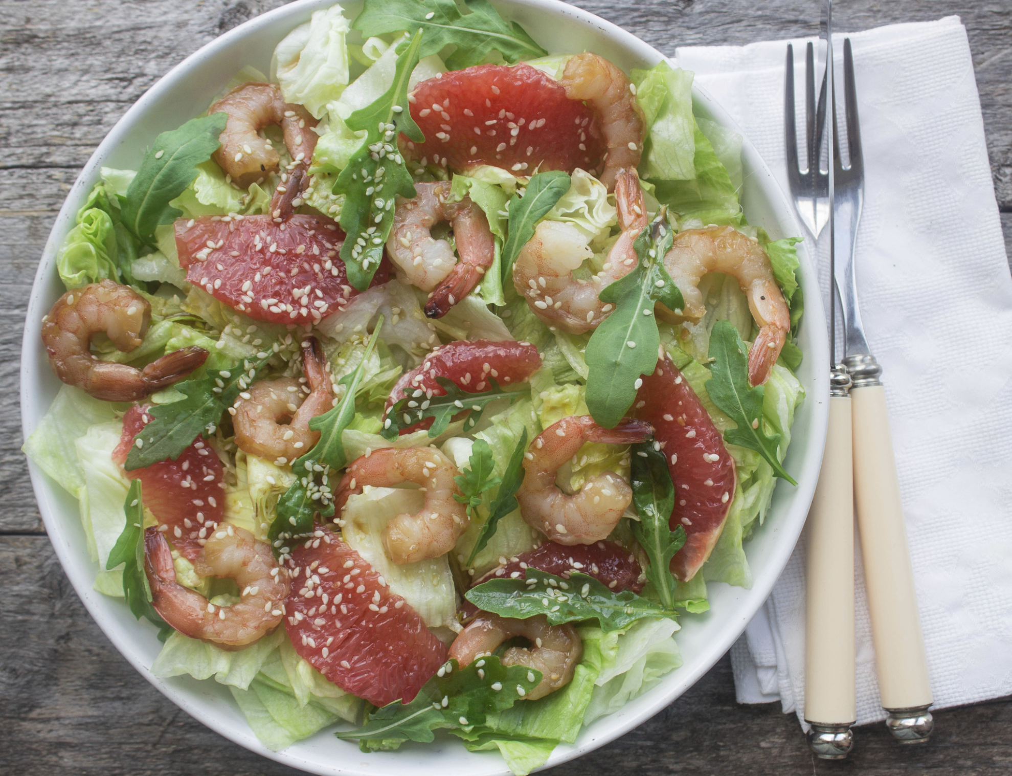 Ensalada de rúcula y gambas