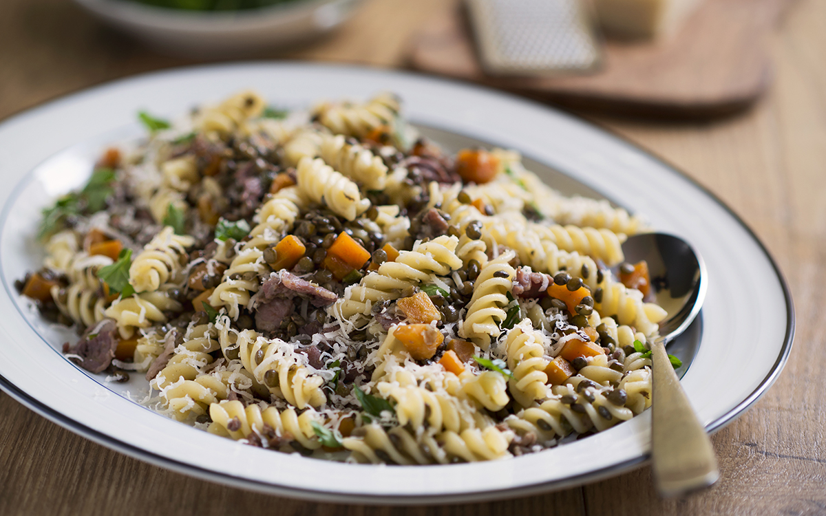 Ensalada de pasta y lentejas 