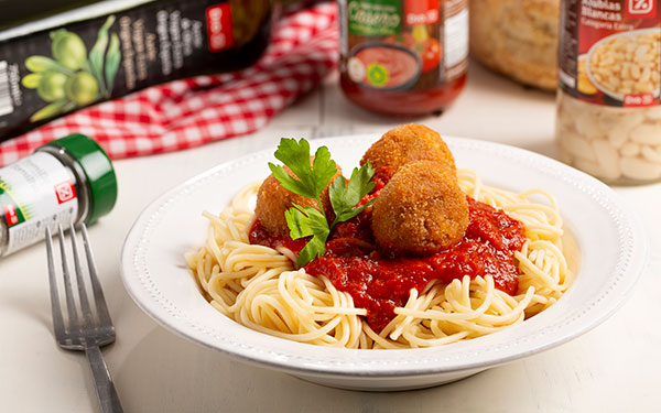 Espaguetis con albóndigas veganas