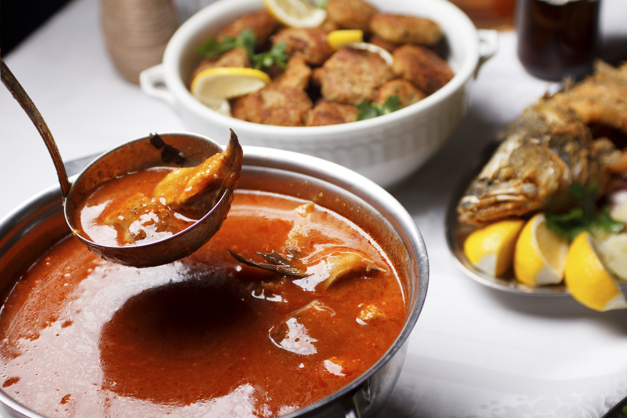 Sopa de pescado y sepia