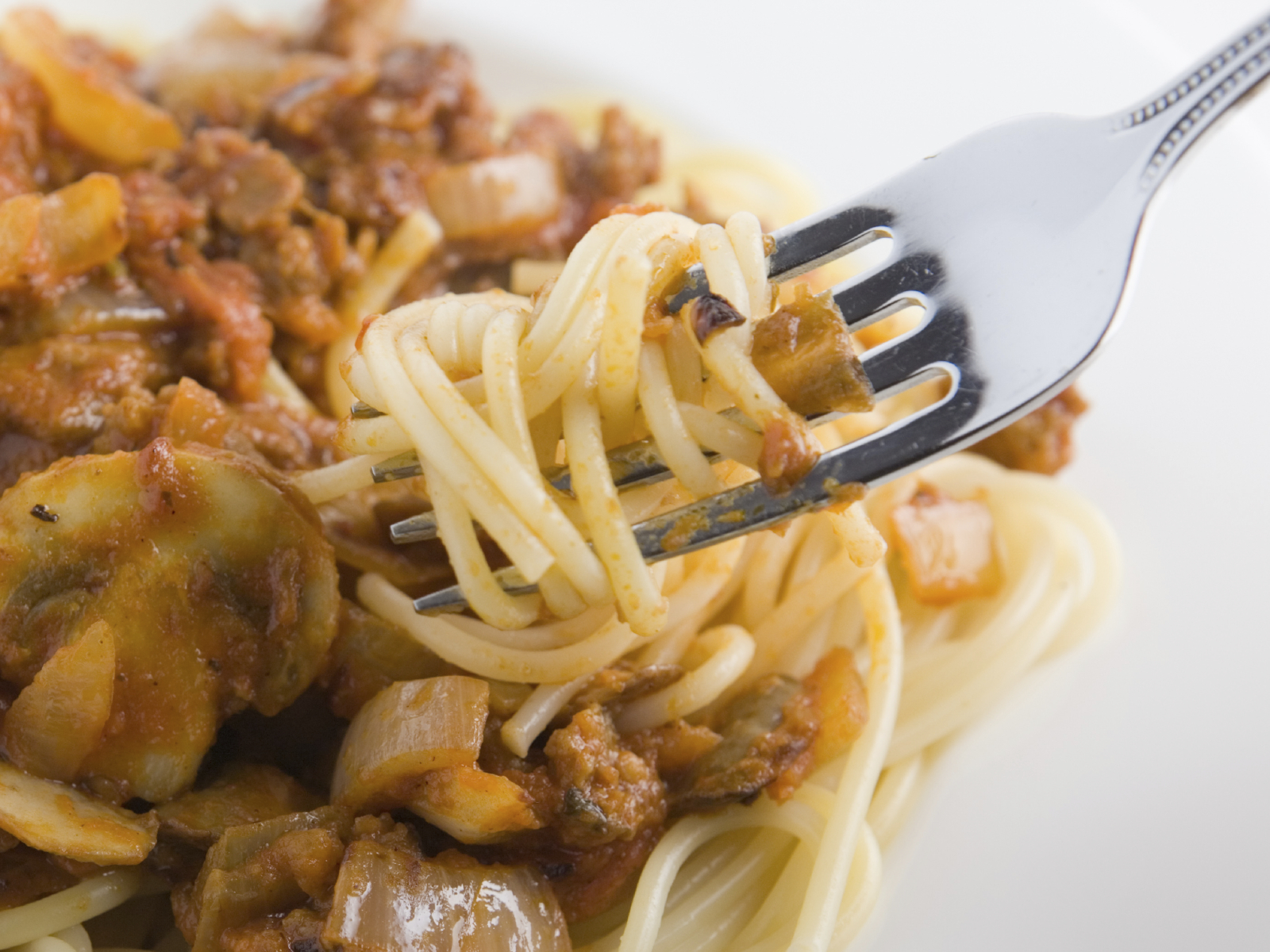 Fideos melosos con champiñones