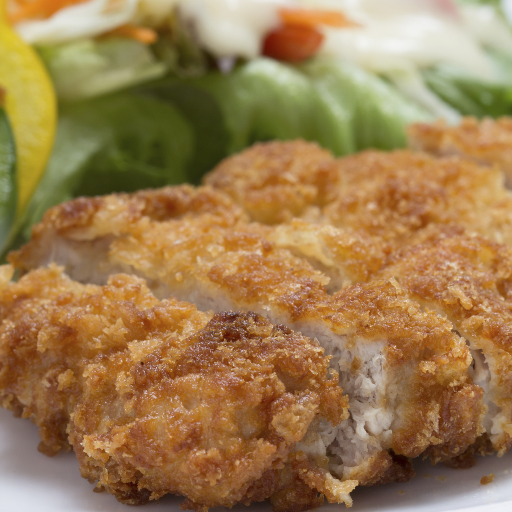 Filetes de lomo de cerdo empanados