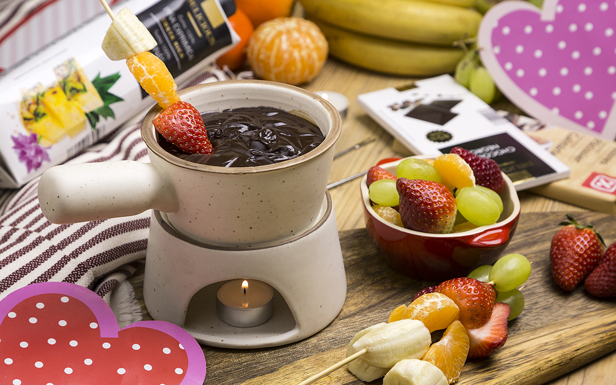 Fondue de chocolate y frutas para San Valentín